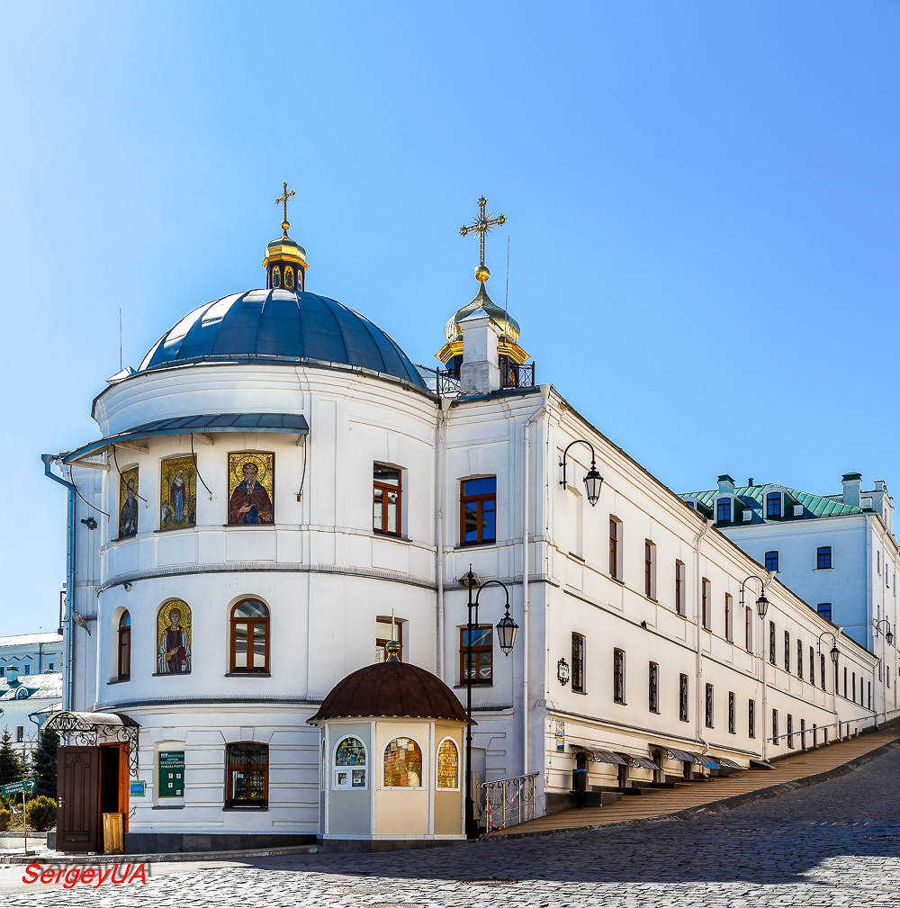 Киев, Лаврская улица, 9 корп. 68