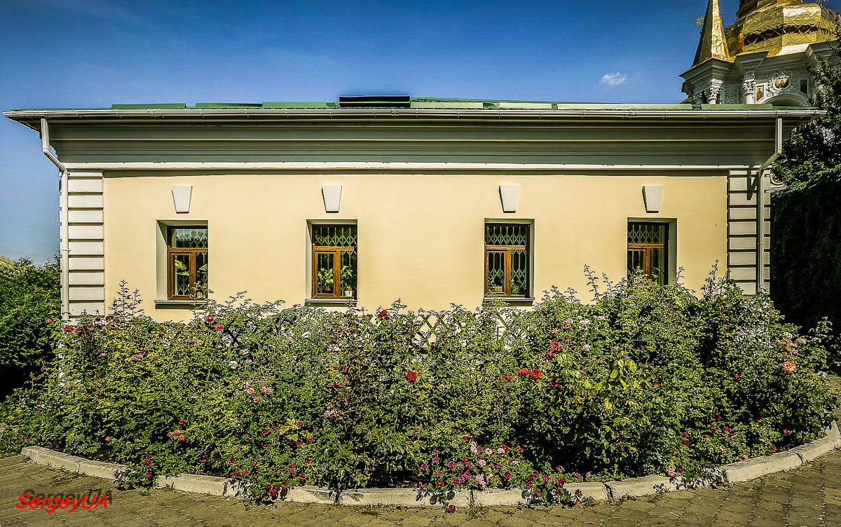 Киев, Лаврская улица, 9 корп. 49