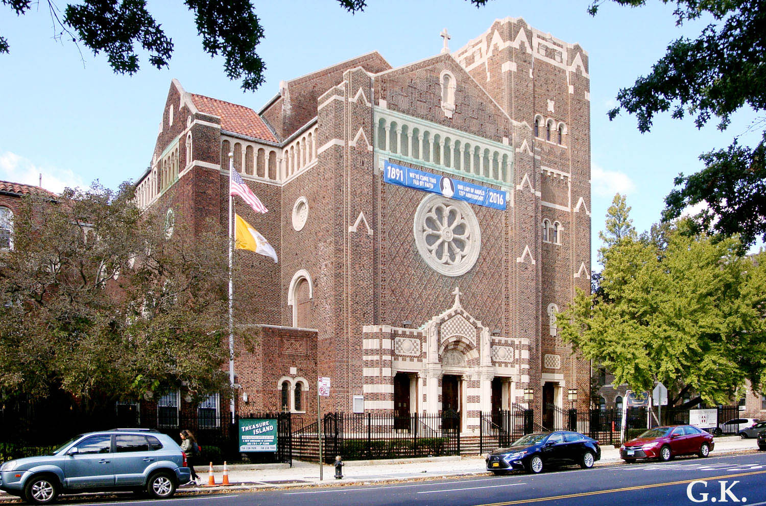 Нью-Йорк, 4th Avenue (B), 7320