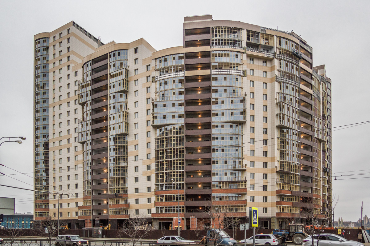 Казань, Чистопольская улица, 86 / Улица Нигматуллина, 10