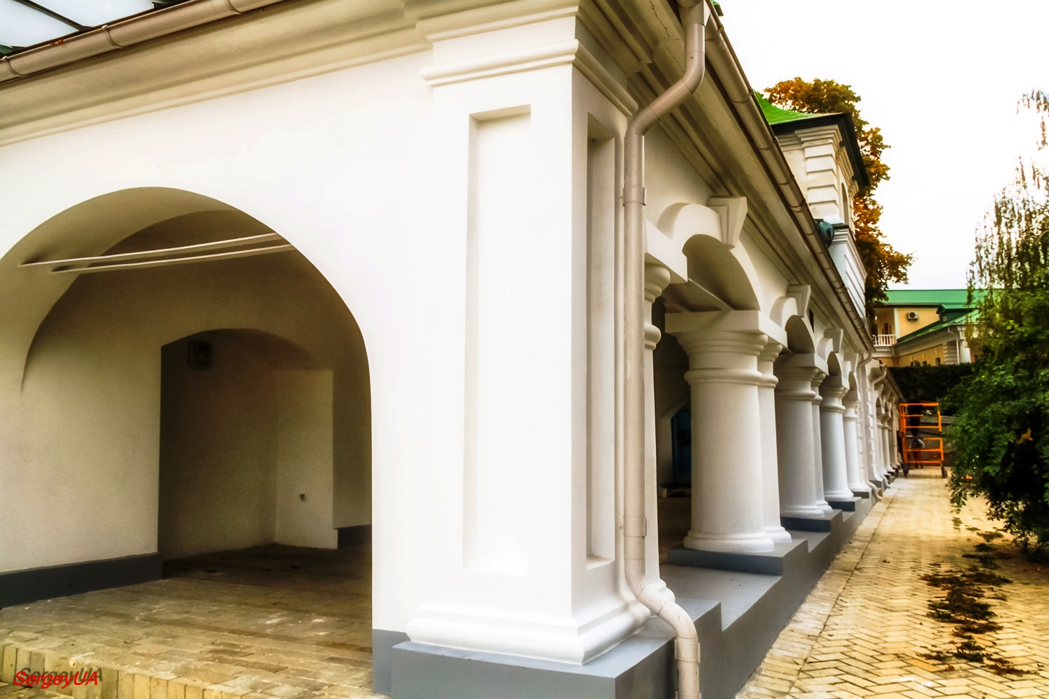 Киев, Лаврская улица, 9 корп. 61