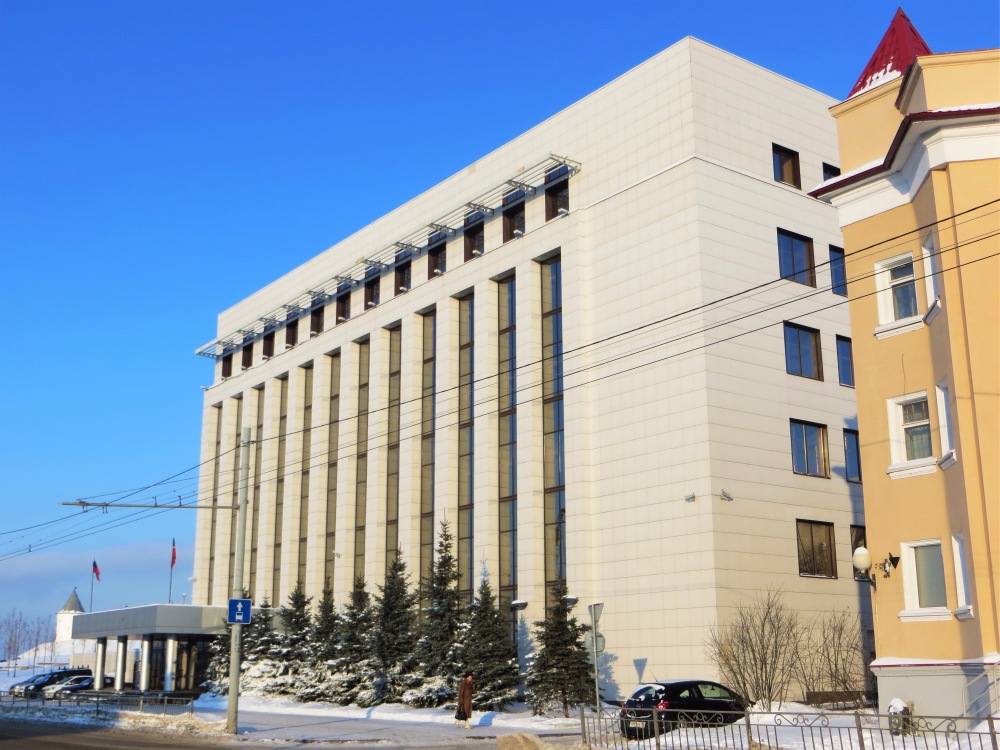 Казань, Право-Булачная улица, 5 / Улица Баумана, 20