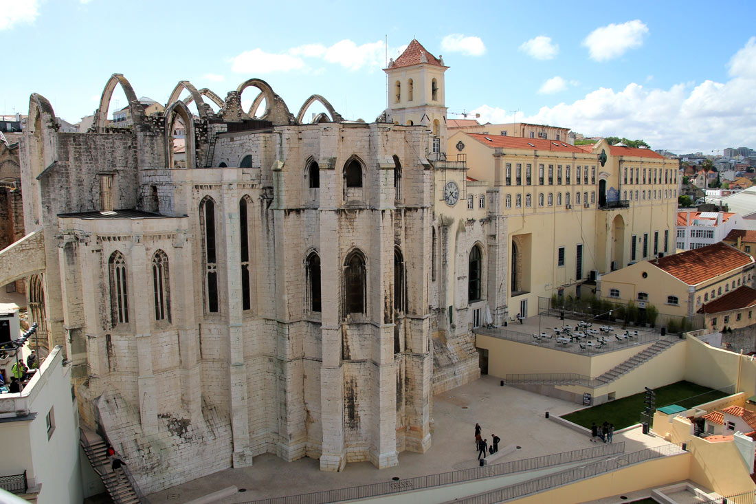 Лиссабон, Largo do Carmo
