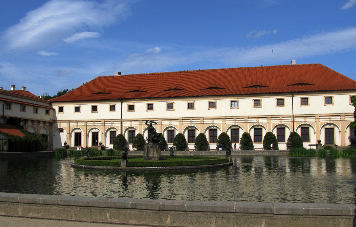 Прага, Valdštejnská, 3