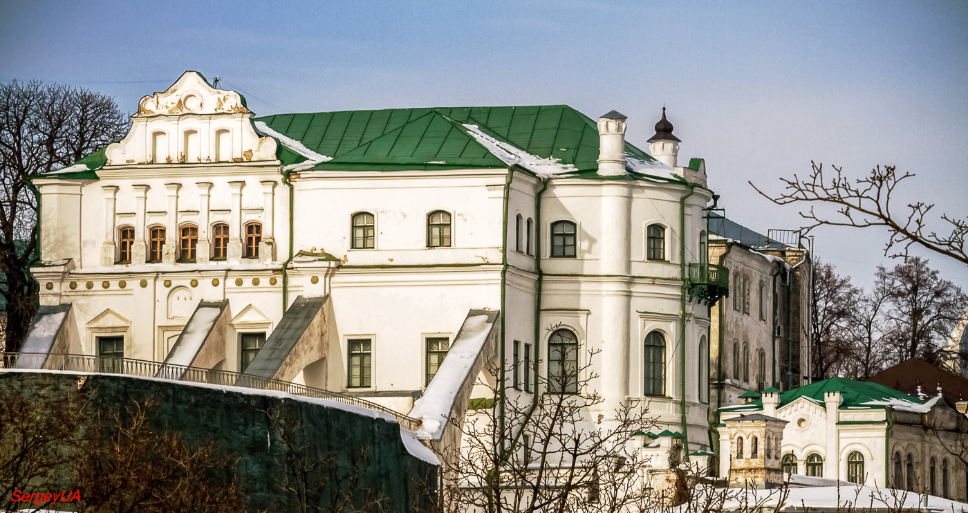 Киев, Лаврская улица, 9 корп. 9; Лаврская улица, 9 корп. 10