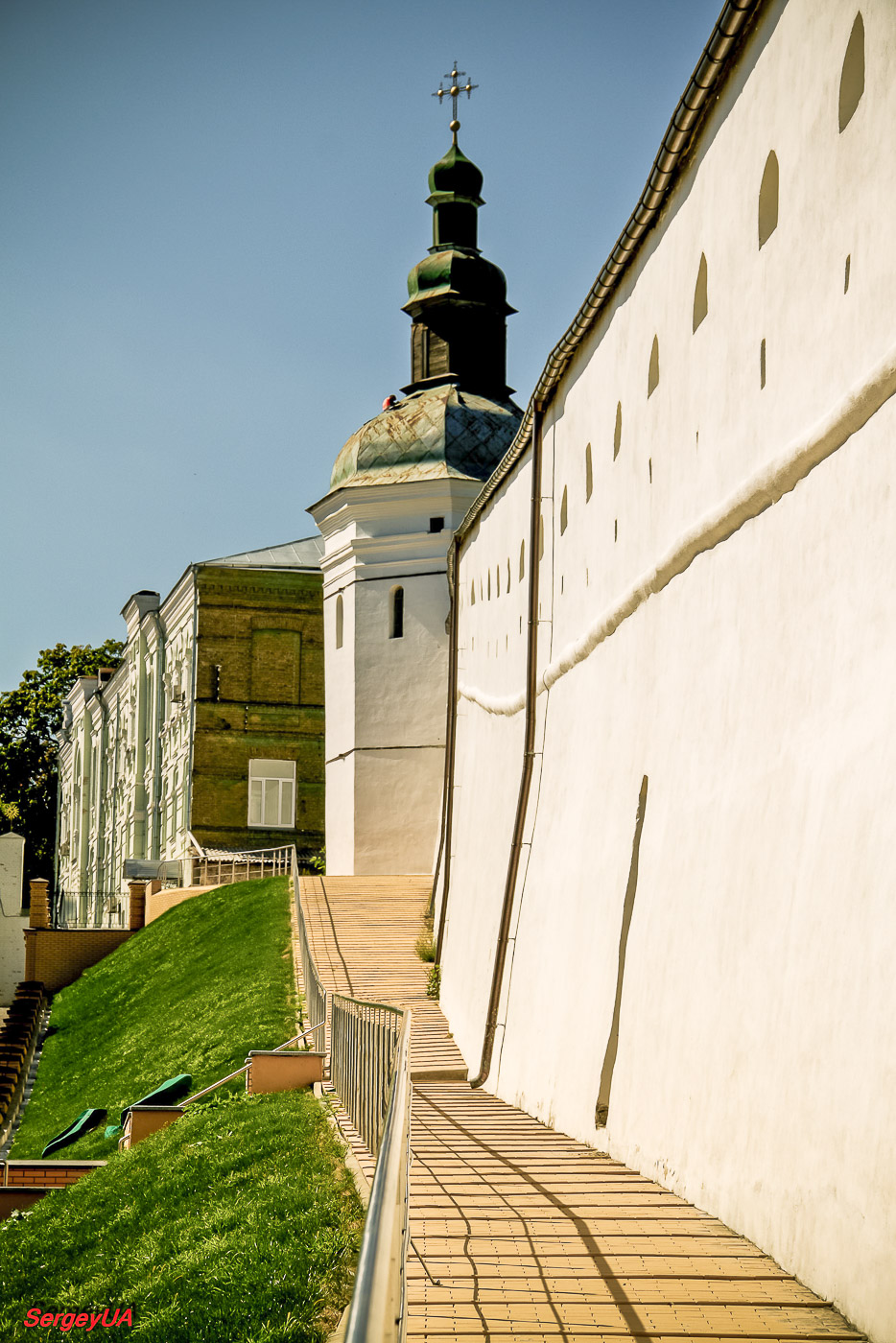 Киев, Лаврская улица, 9 корп. 89