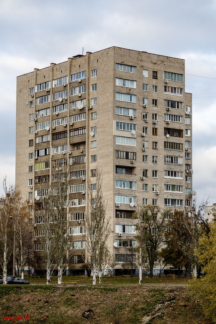 Киев, Улица Ованеса Туманяна, 8