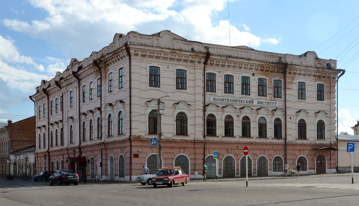 Сарапул, Улица Труда, 8