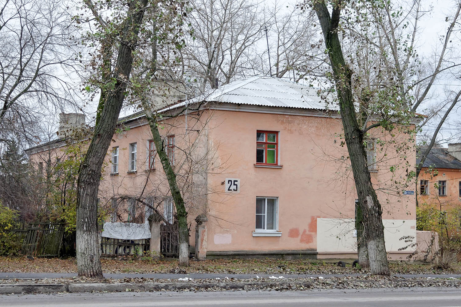 Воронеж, Ленинградская улица, 25