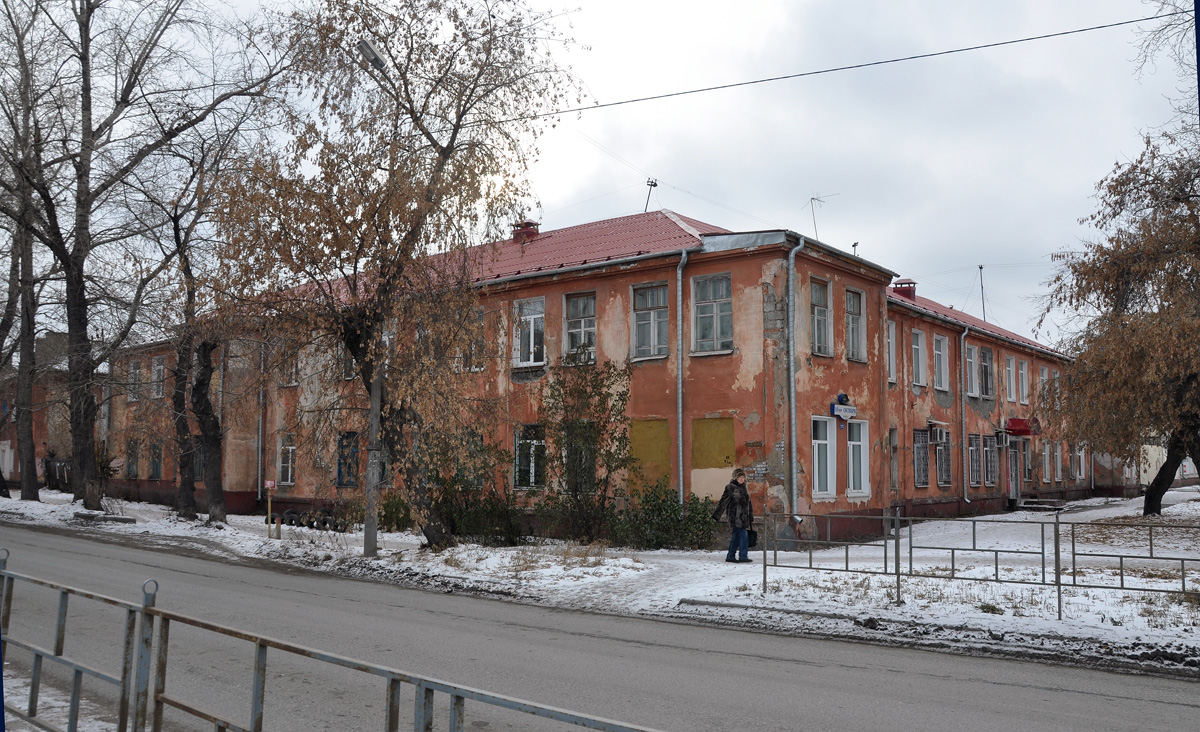 Омск, Улица 10 лет Октября, 172