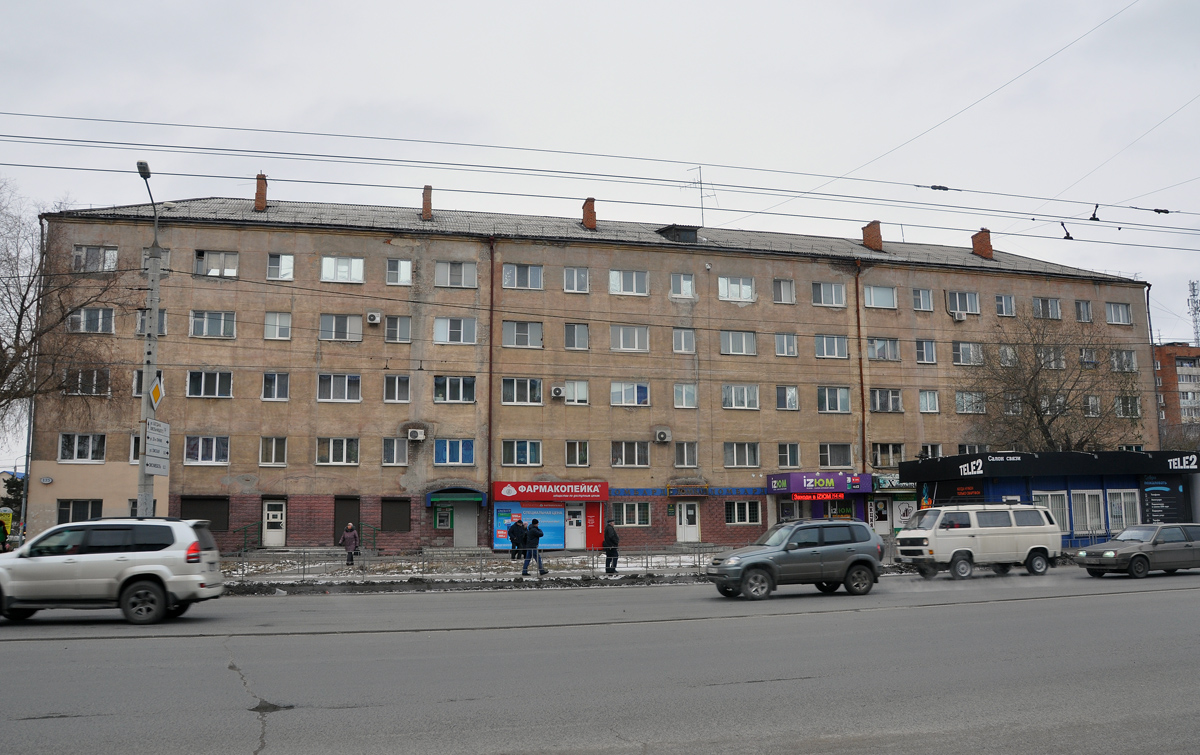 Омск, Улица 10 лет Октября, 175