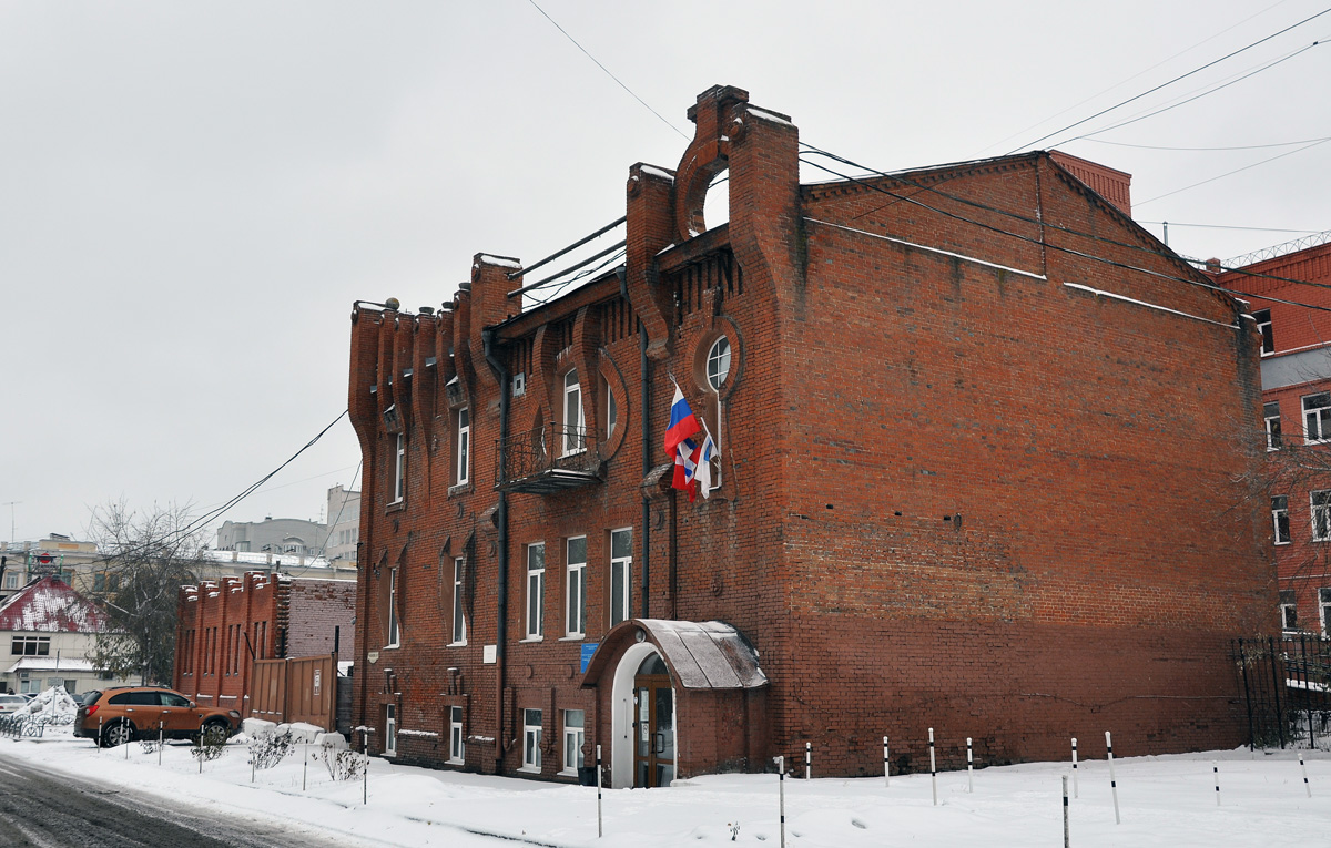 Omsk, Улица Чапаева, 111