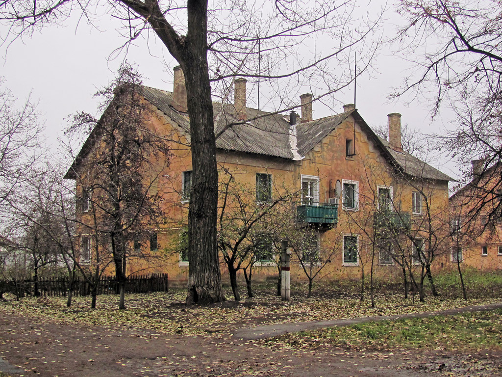 Попасная, Улица Суворова, 16