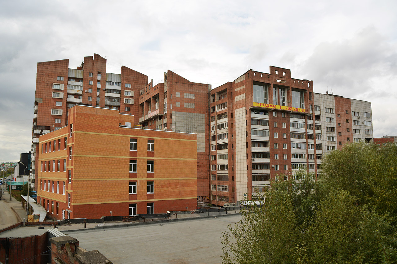 Пермь, Улица Революции, 3/1; Улица Революции, 3Г; Улица Революции, 3/2; Улица Революции, 3/4В; Улица Революции, 3/4Б