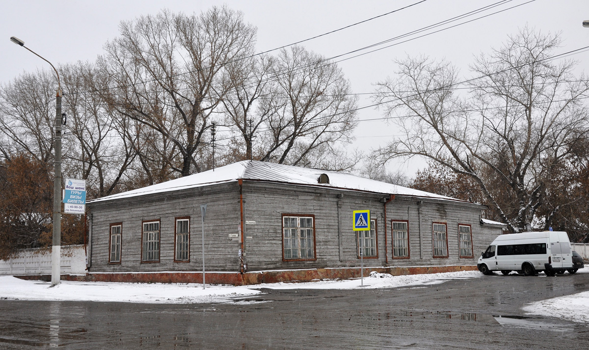 Омск, Улица Гусарова, 4/1Б