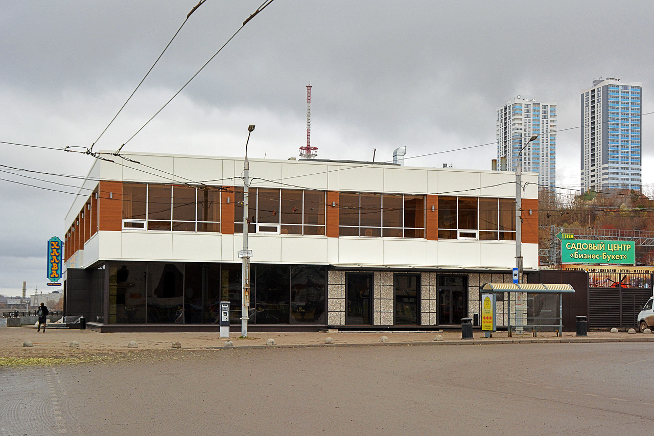 Пермь, Монастырская улица, 2; Улица Фрезеровщиков, 86; Улица Фрезеровщиков, 94