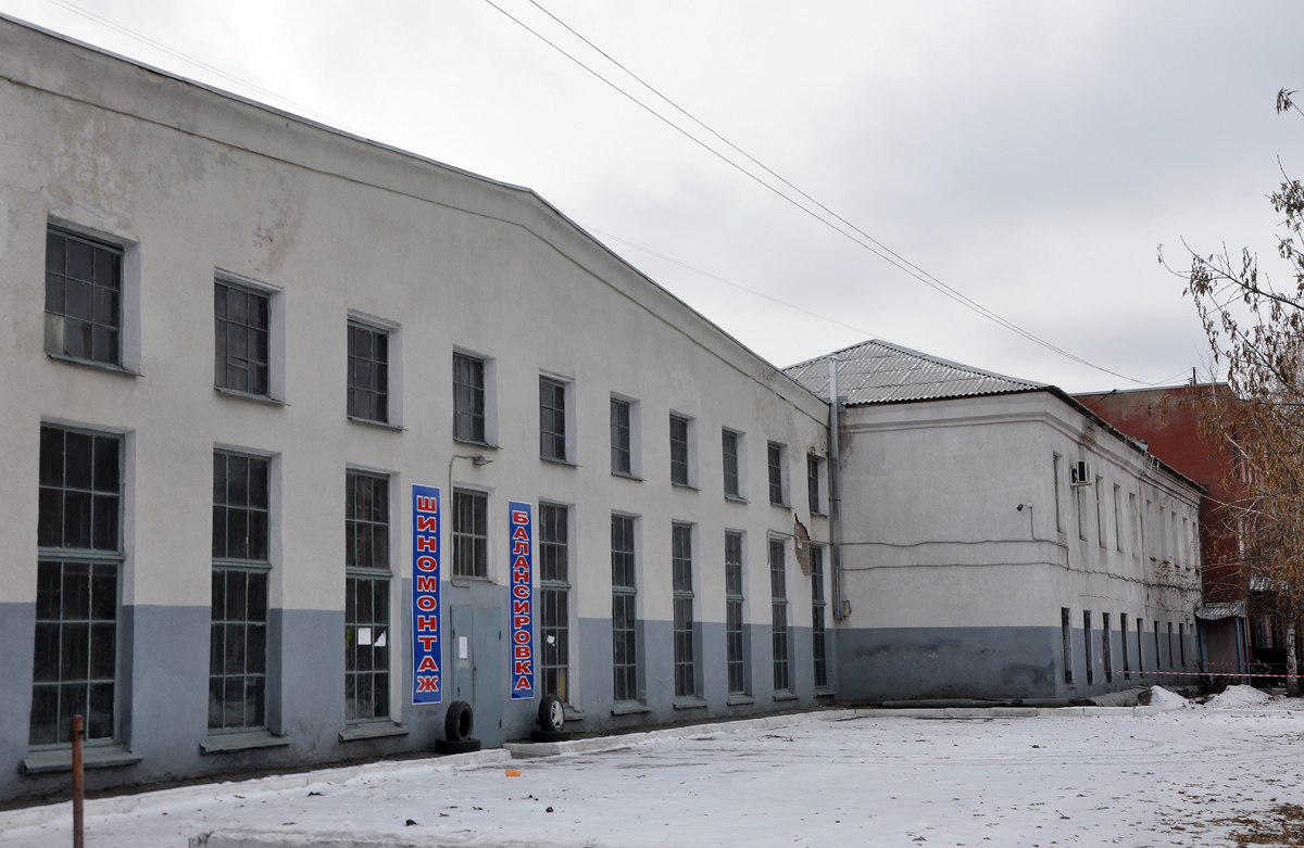 Омск, Улица 10 лет Октября, 174