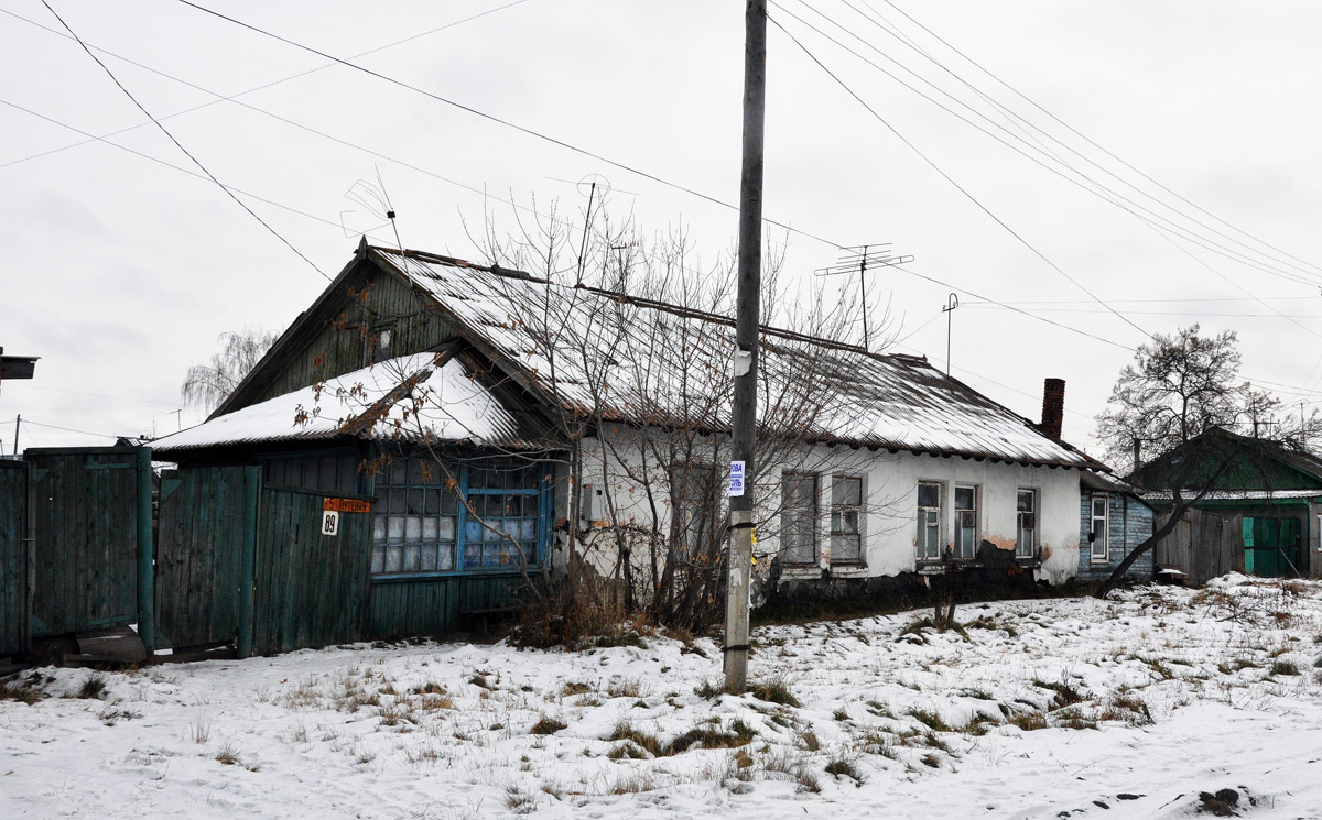 Омск, 5-я Путевая улица, 89  / Фрезерная улица, 16
