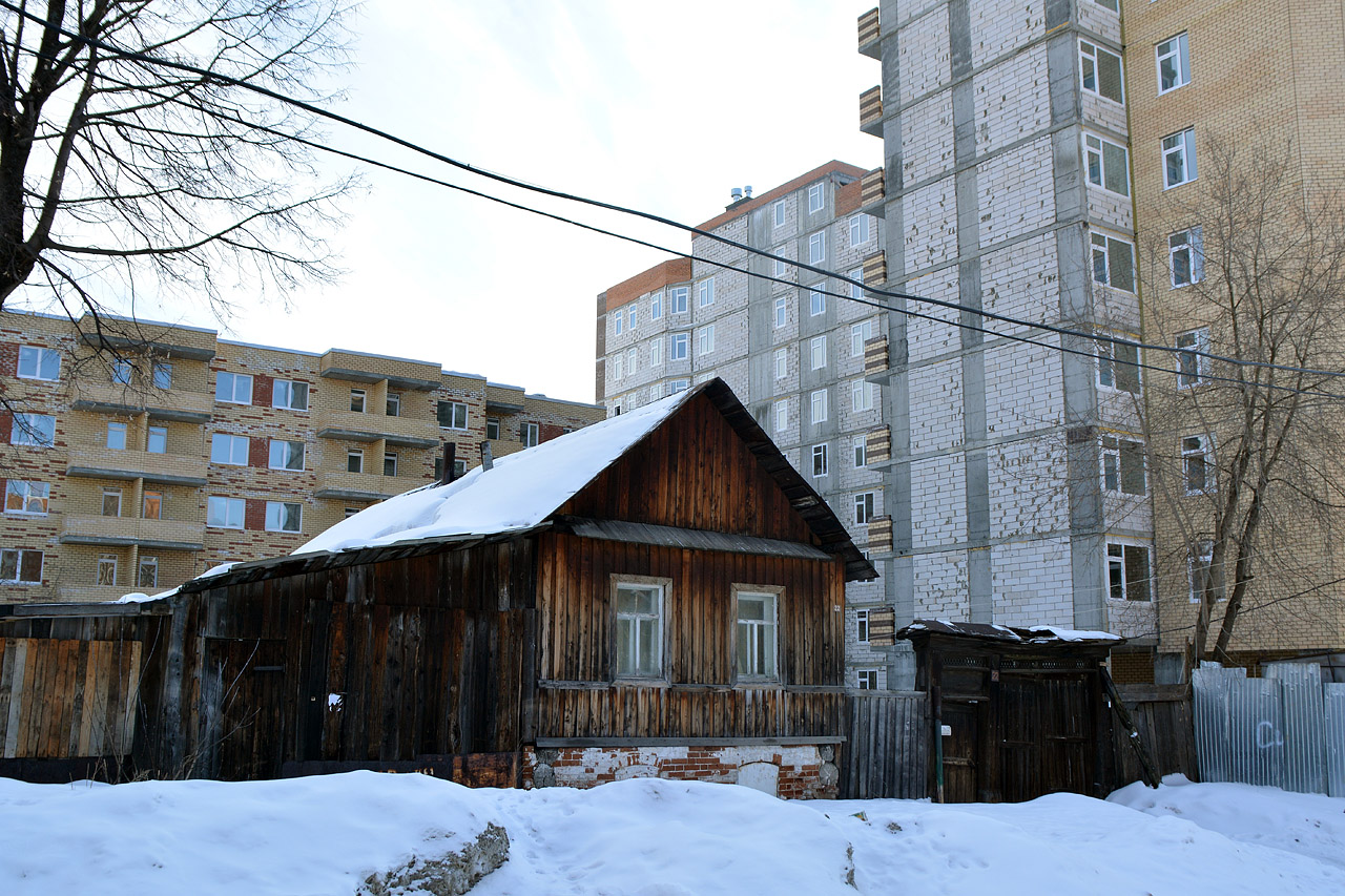 Пермь, Улица Решетникова, 22; Улица Решетникова, 24