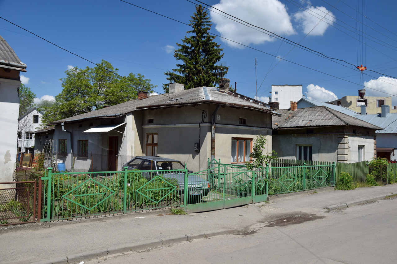 Тернопіль, Улица Софии Стадниковой, 8