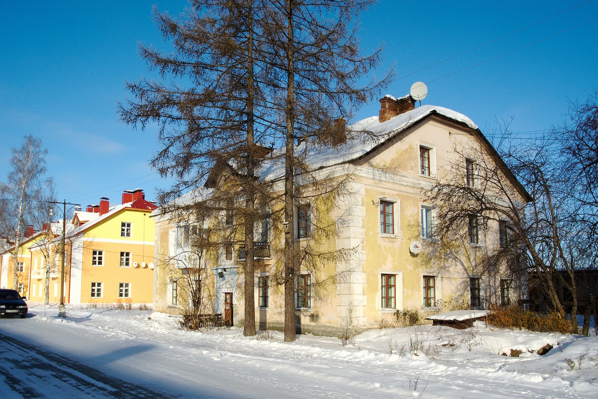 Volchansk, Первомайская улица, 7