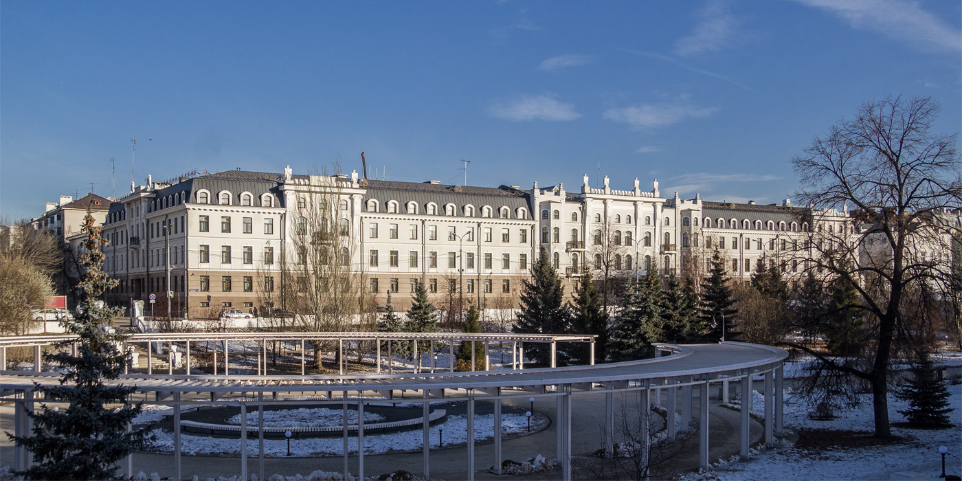 Казань, Улица Дзержинского, 19-23 / Улица Карла Фукса, 2