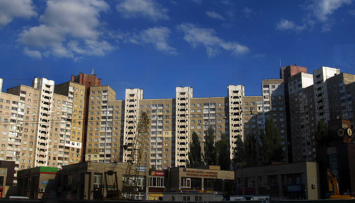 Киев, Проспект Академика Глушкова, 41; Проспект Академика Глушкова, 35; Проспект Академика Глушкова, 37; Проспект Академика Глушкова, 43
