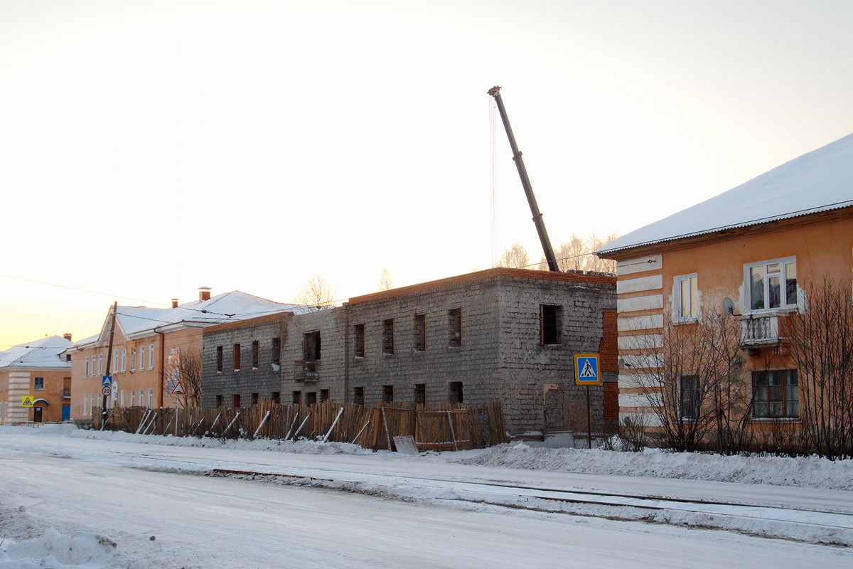 Волчанск, Улица Карпинского, 14