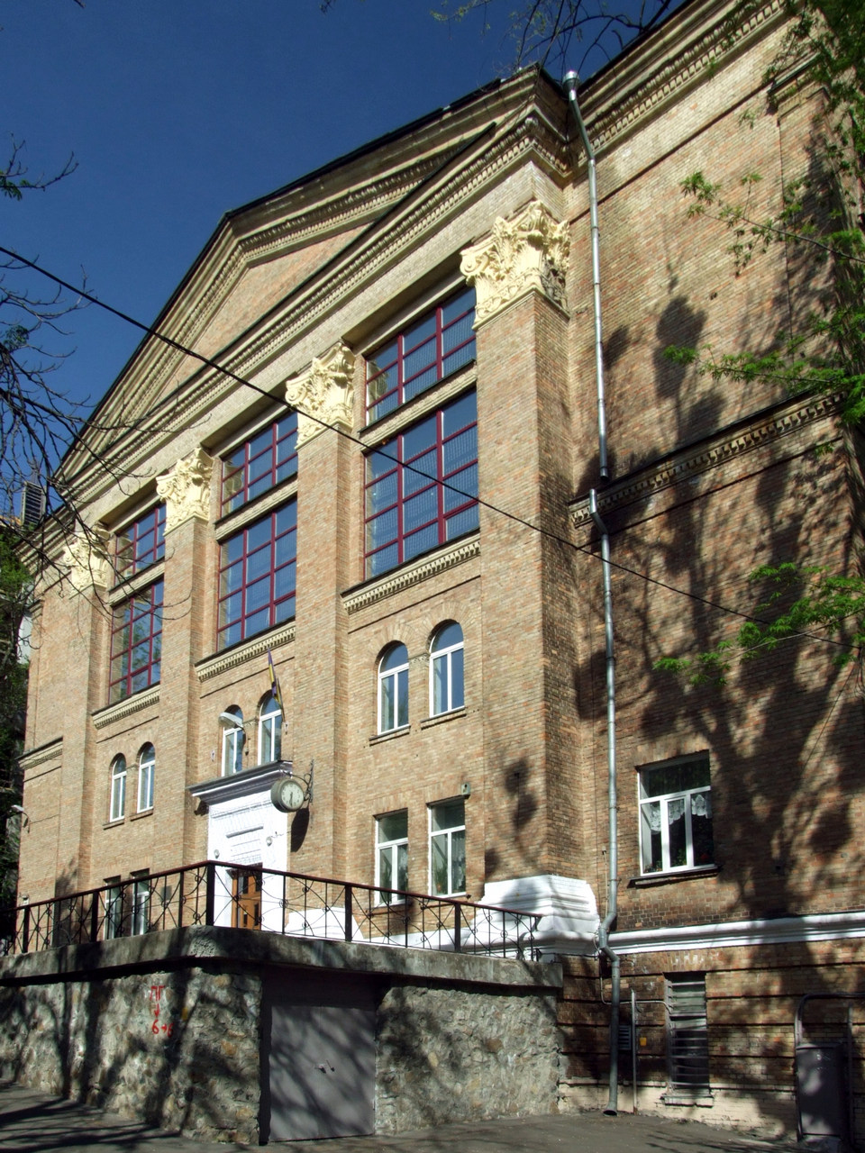 Киев, Тарасовская улица, 11