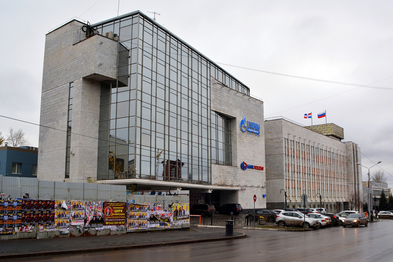 Пермь, Петропавловская улица, 54; Улица Куйбышева, 14 / Петропавловская улица, 56А