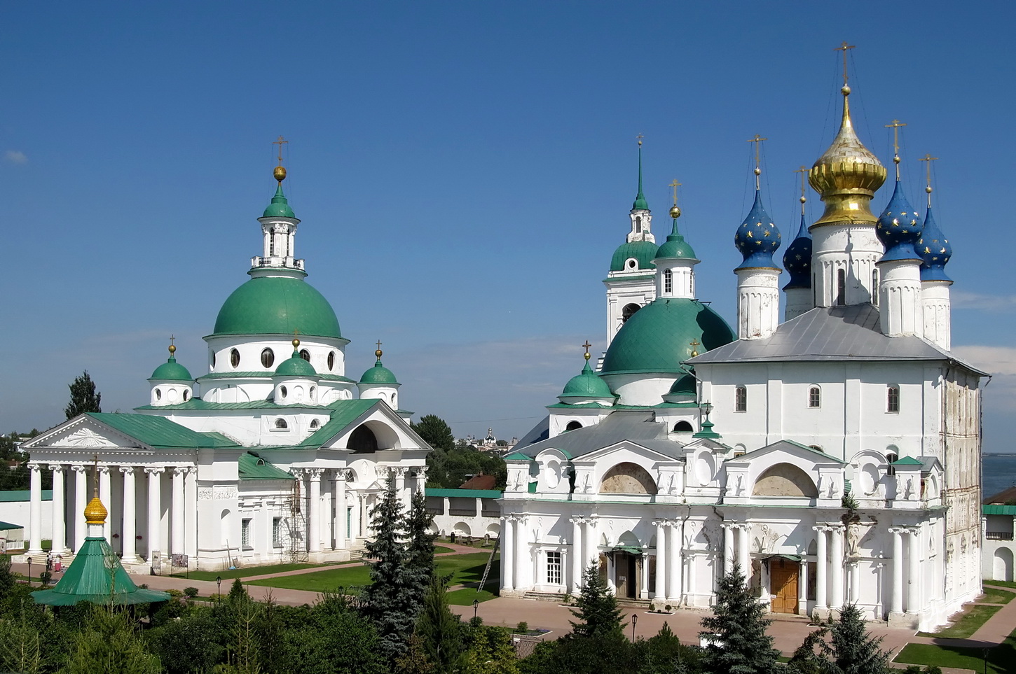 Ростов, Улица Энгельса, 44 Зачатьевский собор; Улица Энгельса, 44 Яковлевская церковь; Улица Энгельса, 44 Дмитриевская церковь