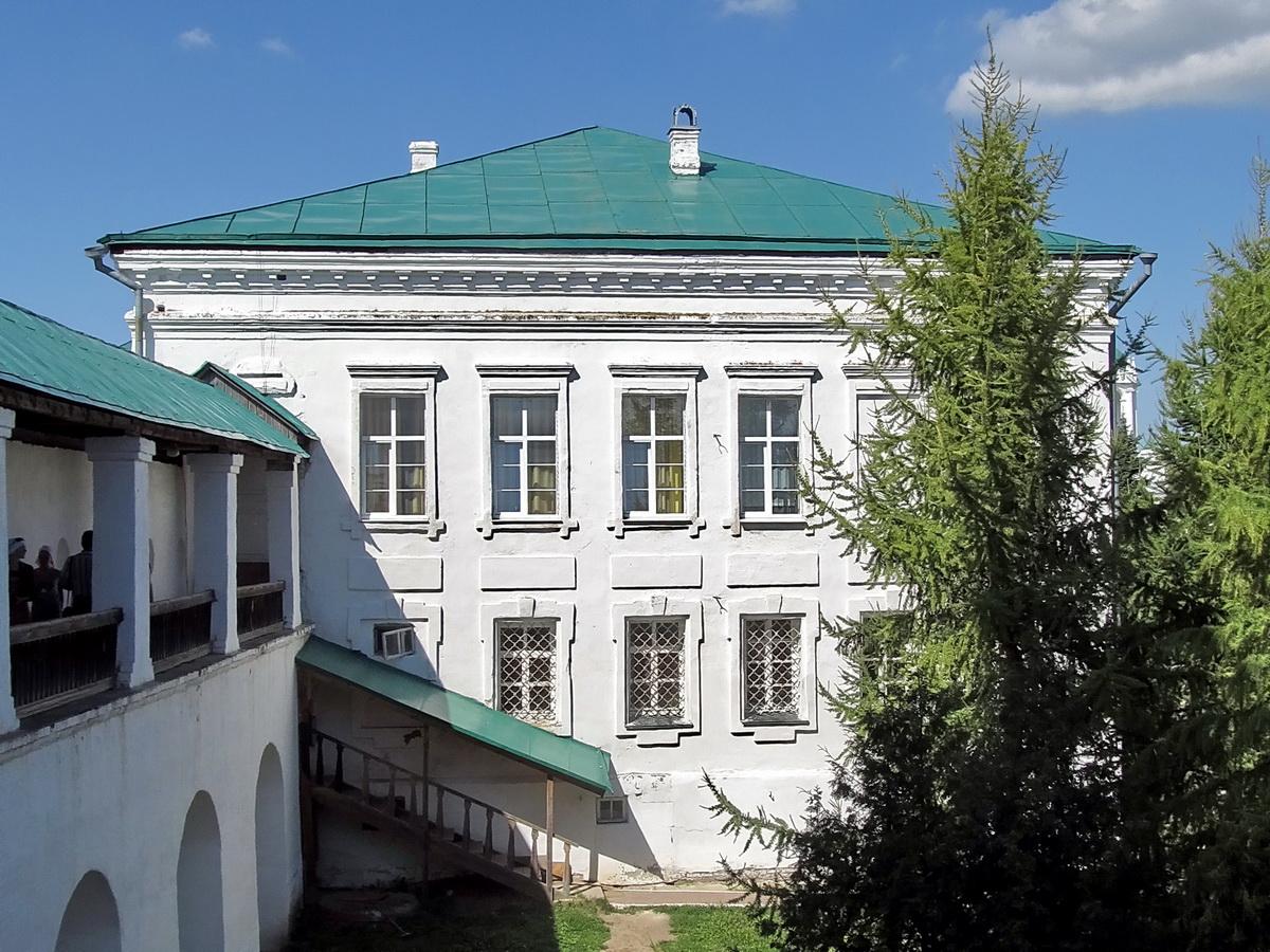 Rostov, Улица Энгельса, 44 Настоятельские покои