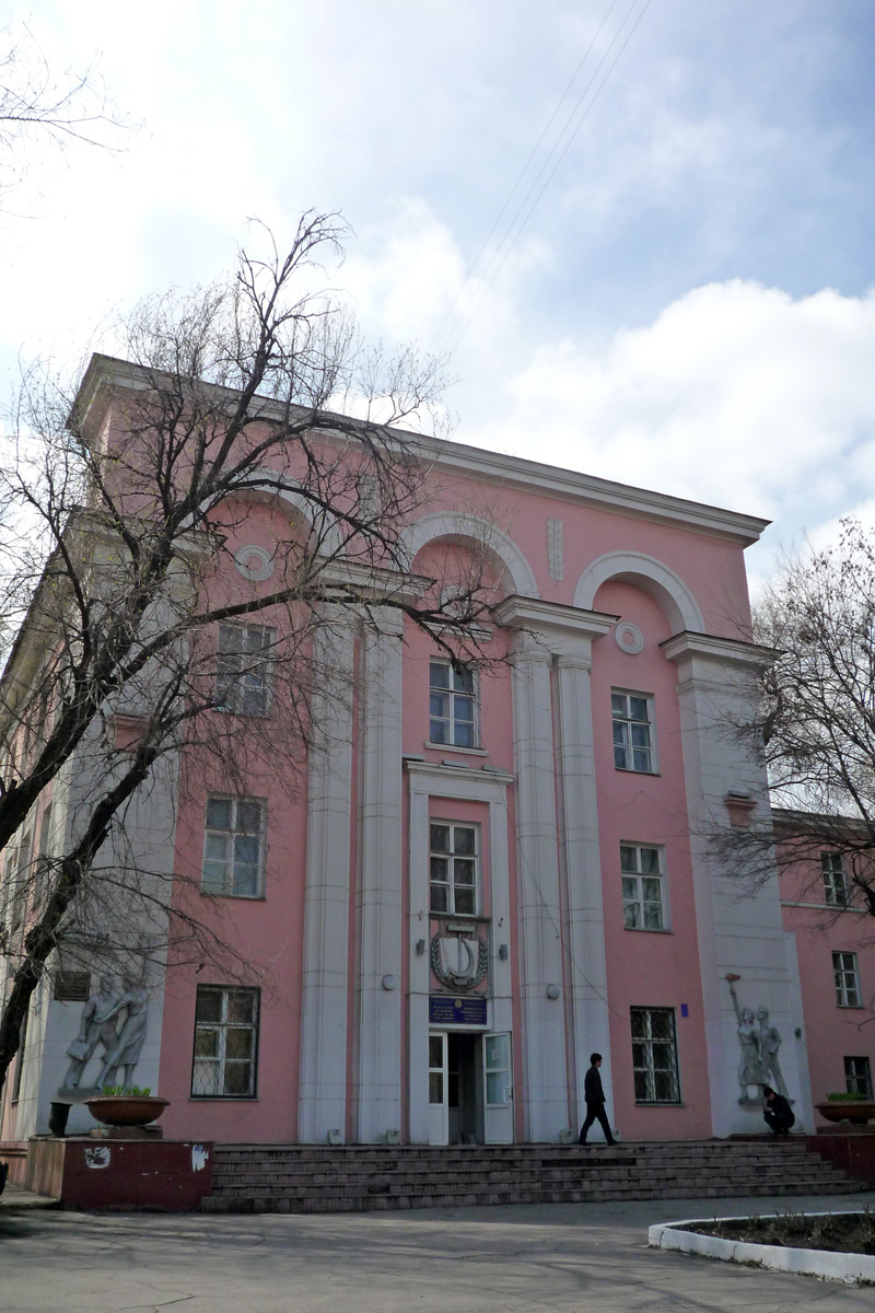 Алматы, Улица Толе би, 84 / Улица Наурызбай батыра, 73 Алматы, Улица Толе би, 84 / Улица Наурызбай батыра, 73