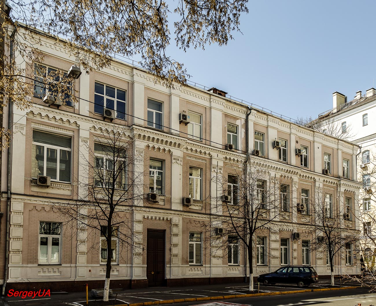 Kyiv, Улица Филиппа Орлика, 12