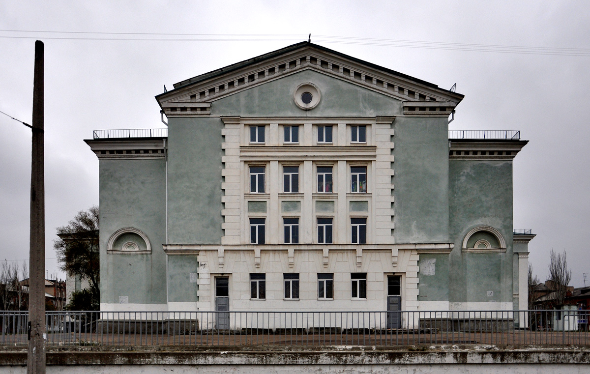 Северодонецк, Бульвар Дружбы Народов, 37