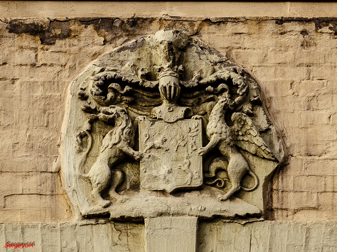 Київ, Шелковичная улица, 36 / Переулок Ивана Козловского, 7