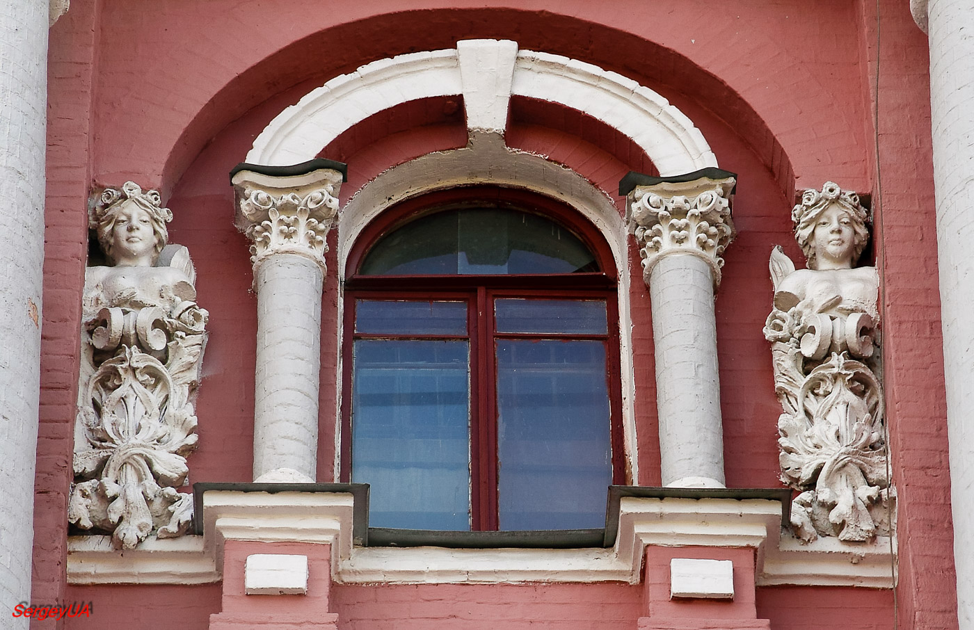 Киев, Лютеранская улица, 6А