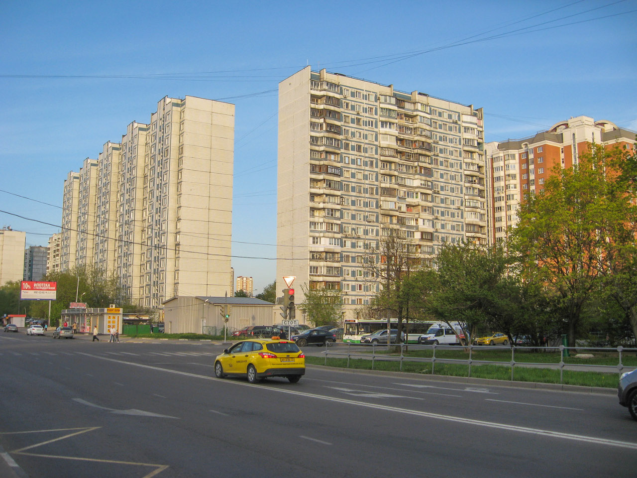 Москва, Улица 800-летия Москвы, 4 корп. 2; Улица 800-летия Москвы, 4 корп. 1