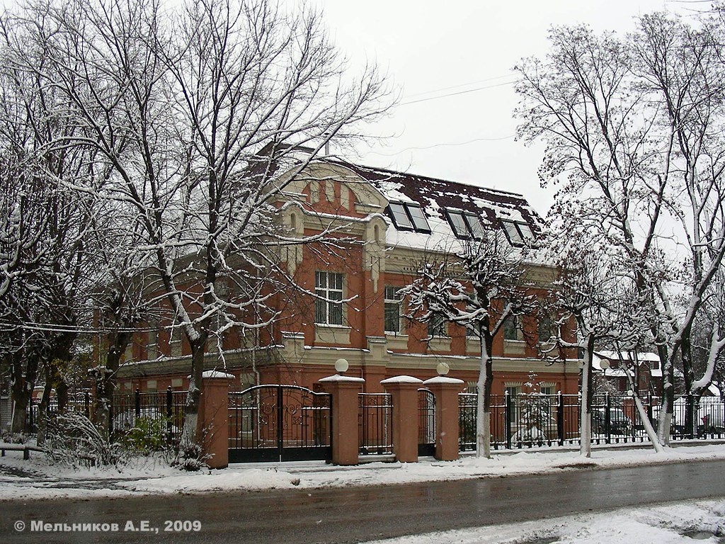 Иваново, Октябрьская улица, 13 / Улица Калинина, 37