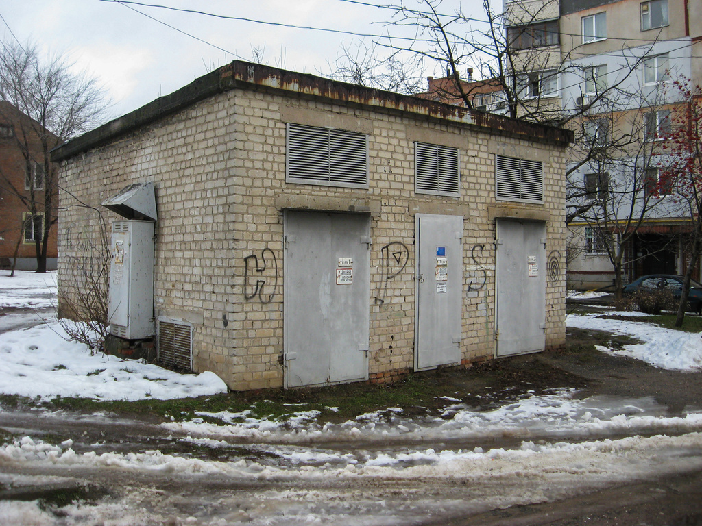 Харьков, Полтавский шлях, 188 корп. 12* Харьков, Полтавский шлях, 188 корп. 12*