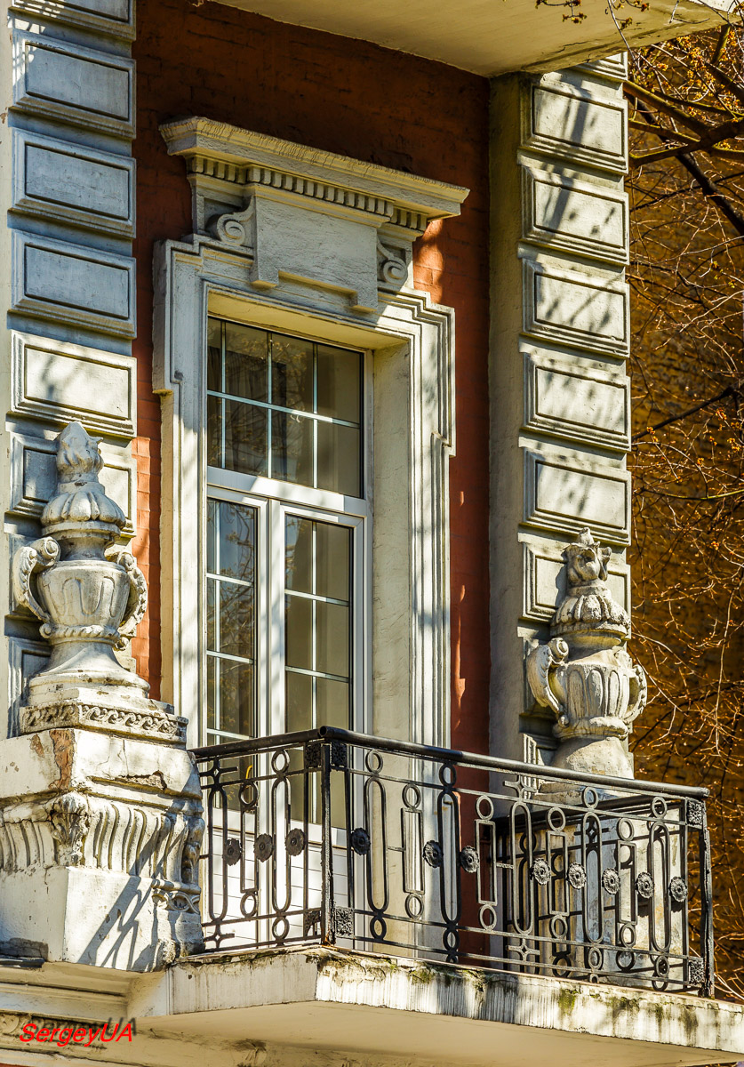 Київ, Лютеранская улица, 33