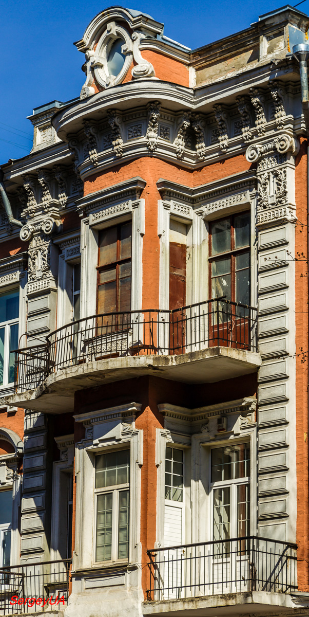 Kyiv, Лютеранская улица, 33