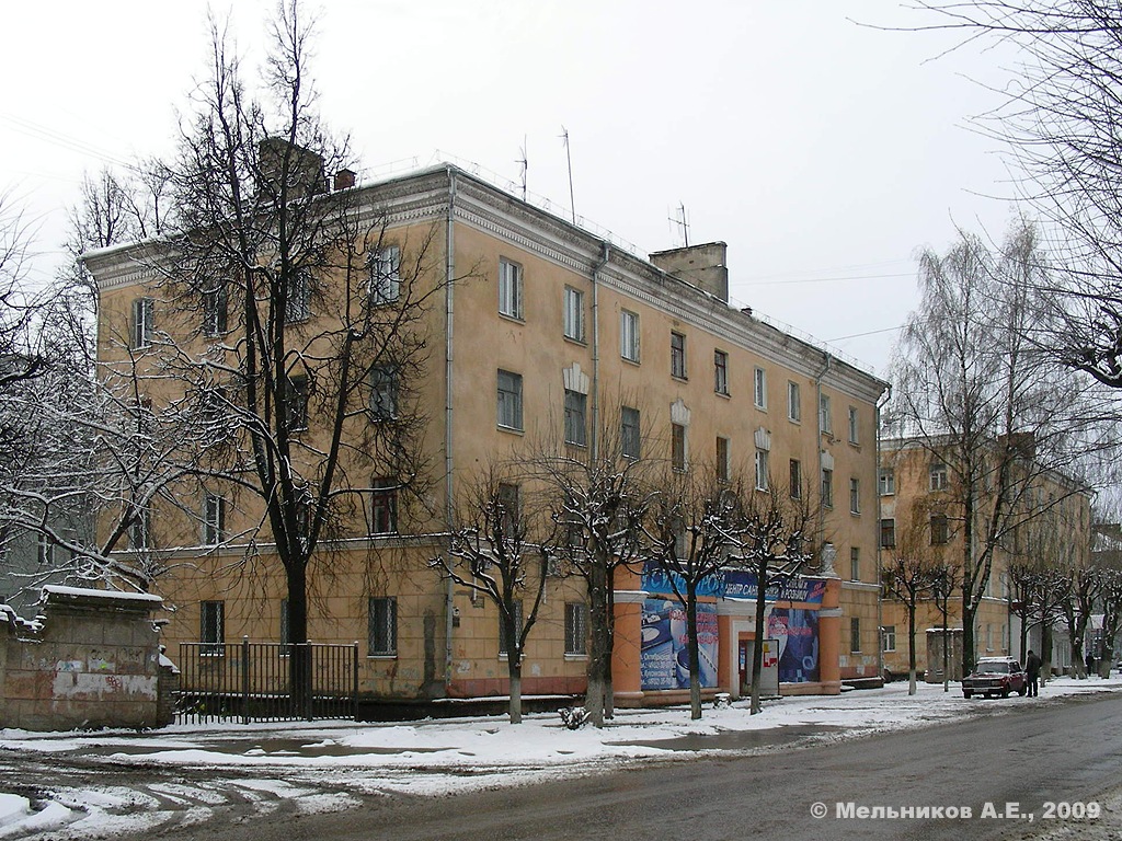 Иваново, Октябрьская улица, 18
