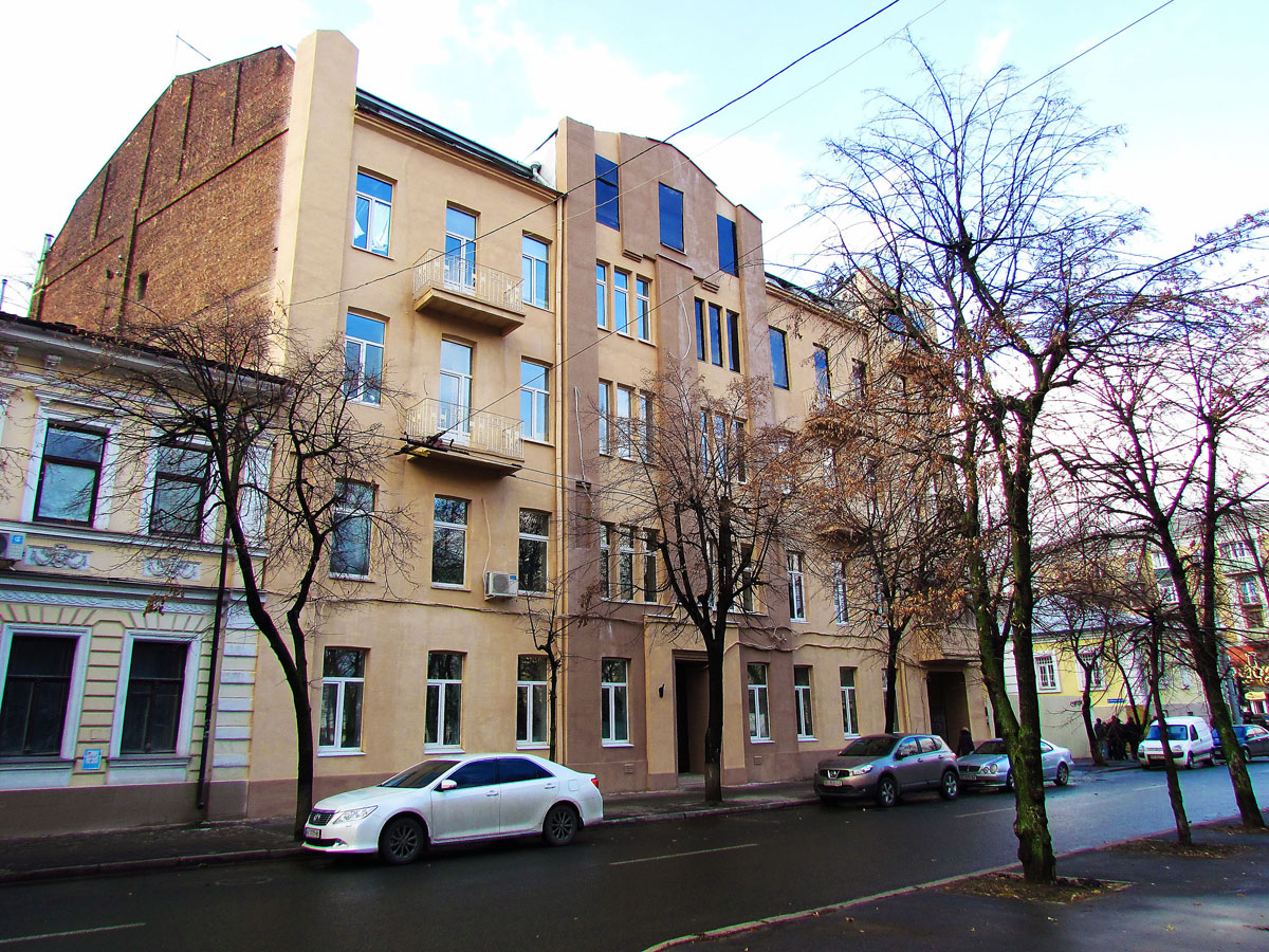 Харьков, Площадь Героев небесной сотни, 3