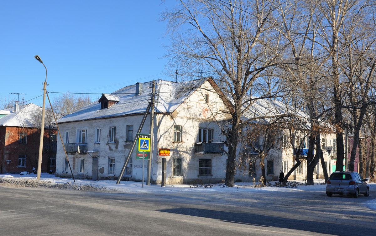 Омск, Краснознамённая улица, 6