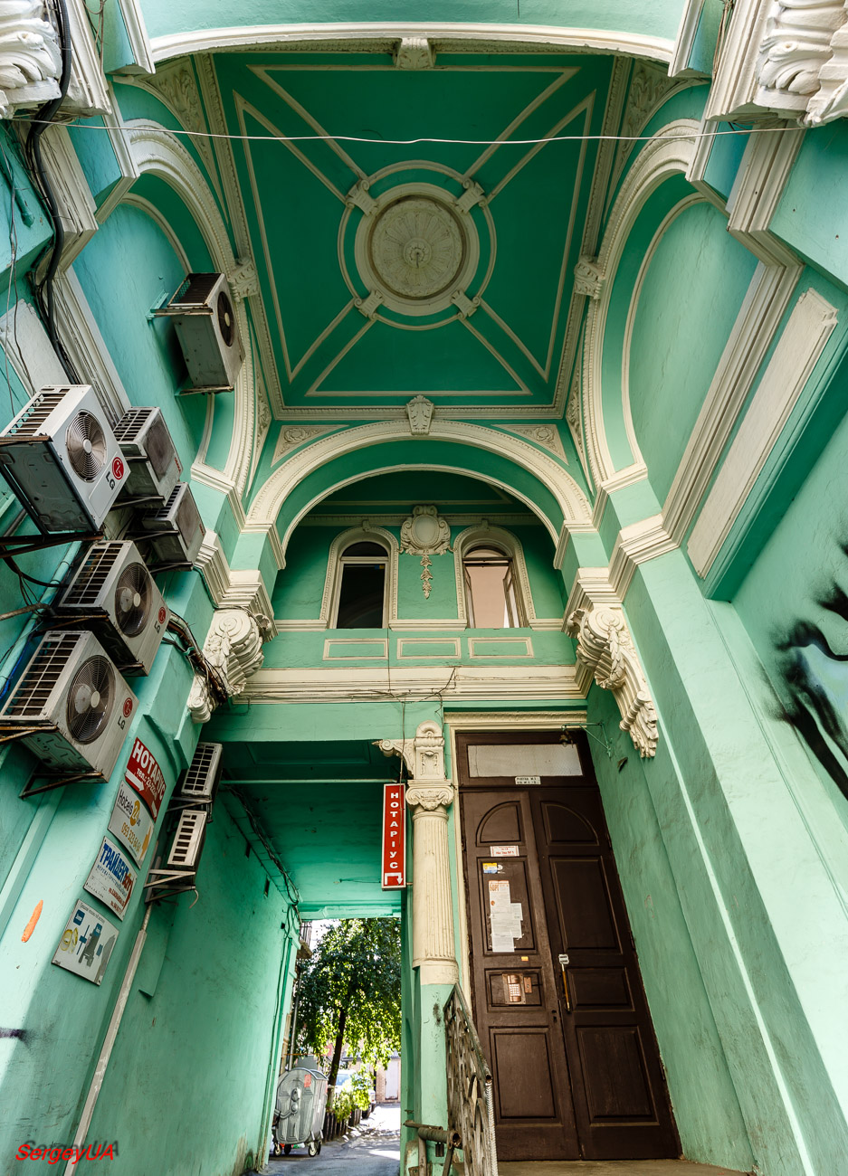 Киев, Большая Васильковская улица, 28