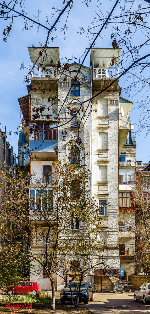 Киев, Большая Васильковская улица, 46