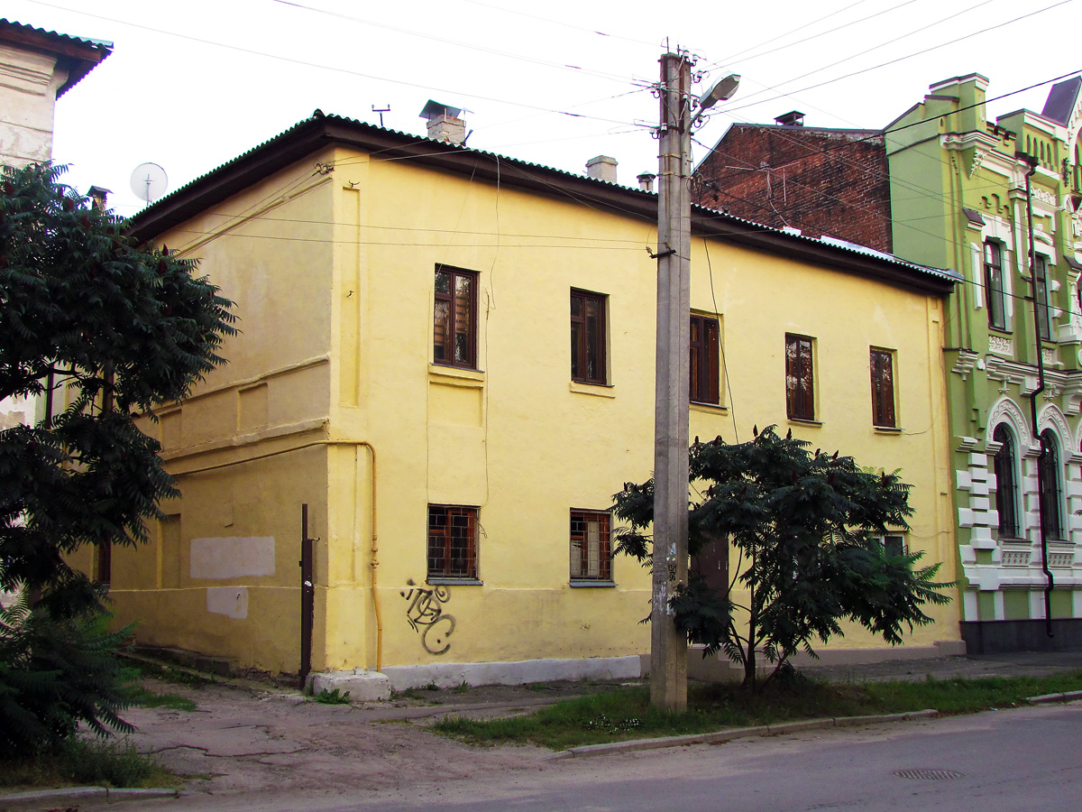 Charków, Площадь Фейербаха, 12*
