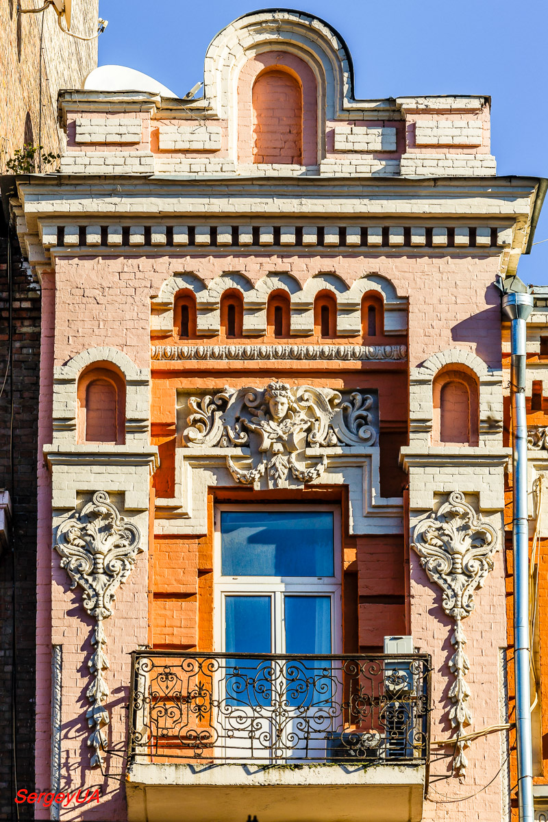 Киев, Большая Васильковская улица, 33