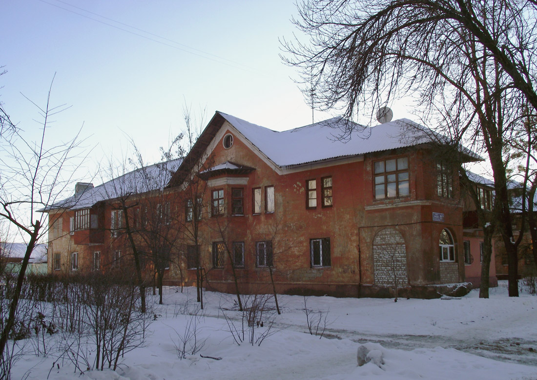 Харьков, Бульвар Ивана Каркача, 9 / Въезд Ивана Каркача, 2